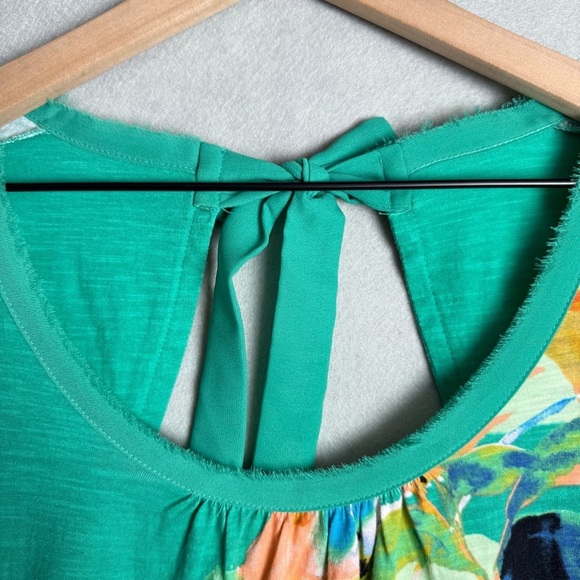Anthropologie Akemi + Kin Green Floral Design Top Keyhole Tie Back Neck Size XS - Picture 8 of 11
